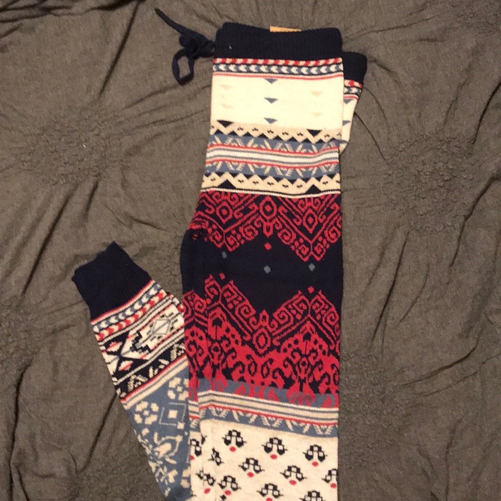 AE sweater leggings S